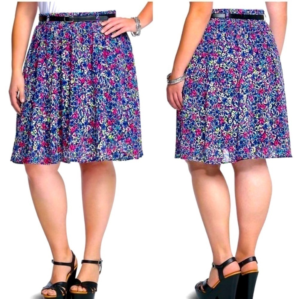 TORRID Floral navy blue Chiffon flowy Skater Skirt Size 2X